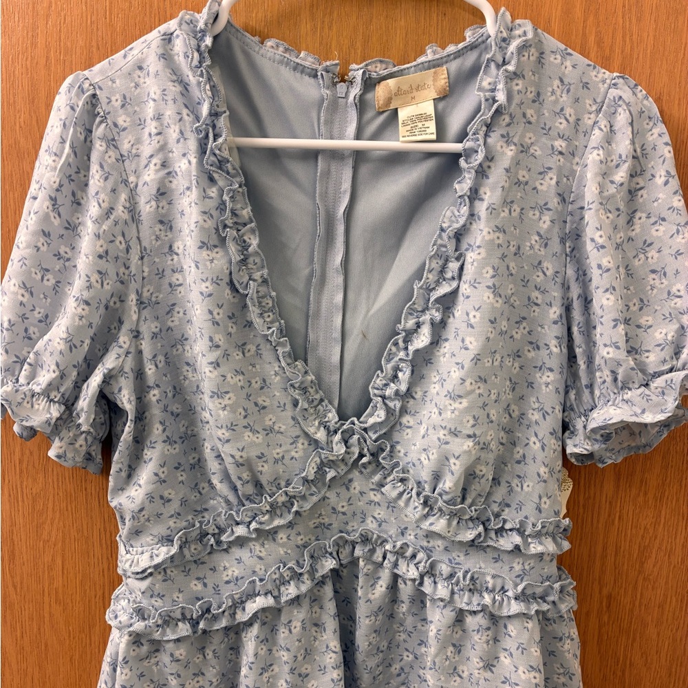 Altar'd State Natasha Ditsy Floral Peplum Blouse Size Medium NWT